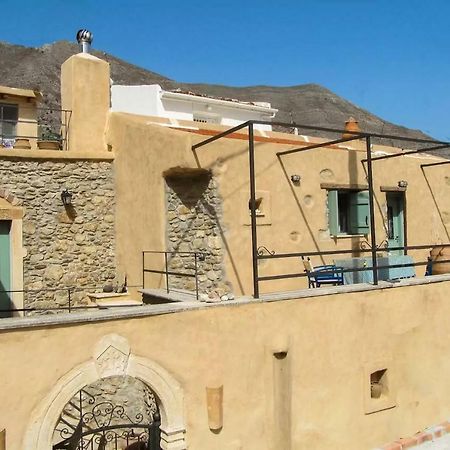 Private Studio In Historic House Lastros 외부 사진