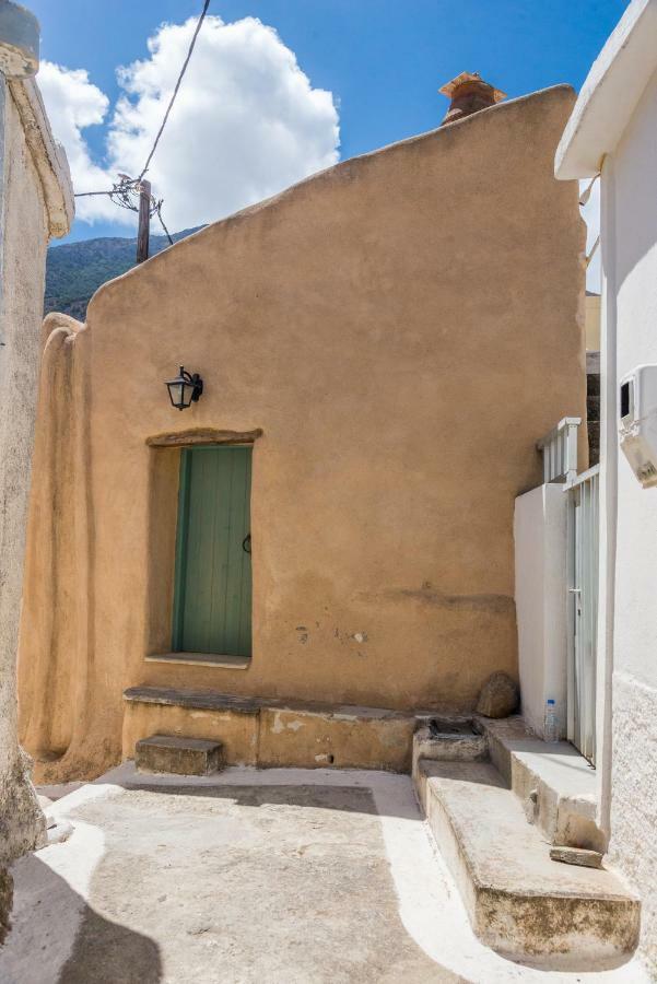 Private Studio In Historic House Lastros 외부 사진