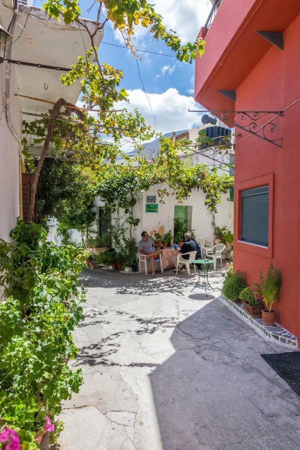 Private Studio In Historic House Lastros 외부 사진